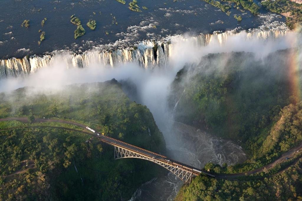 Victoria Falls, Water resources, Water, Nature, Natural landscape, Vegetation