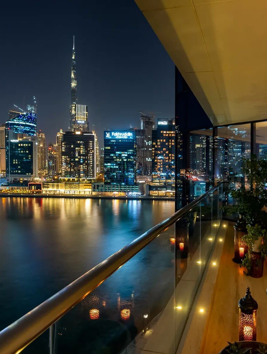 Cityscape, Water, Building, Skyscraper, Daytime, Sky, Nature, Tower block, Condominium